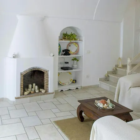 Hilltop Retreat Above With Sea Views Holiday home