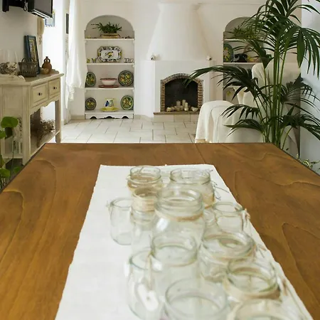 Hilltop Retreat Above With Sea Views * Positano